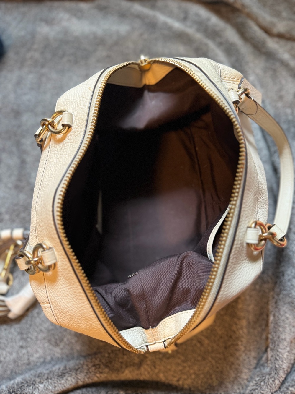 Authentic Coach Hand Bag - Picture 4 of 7